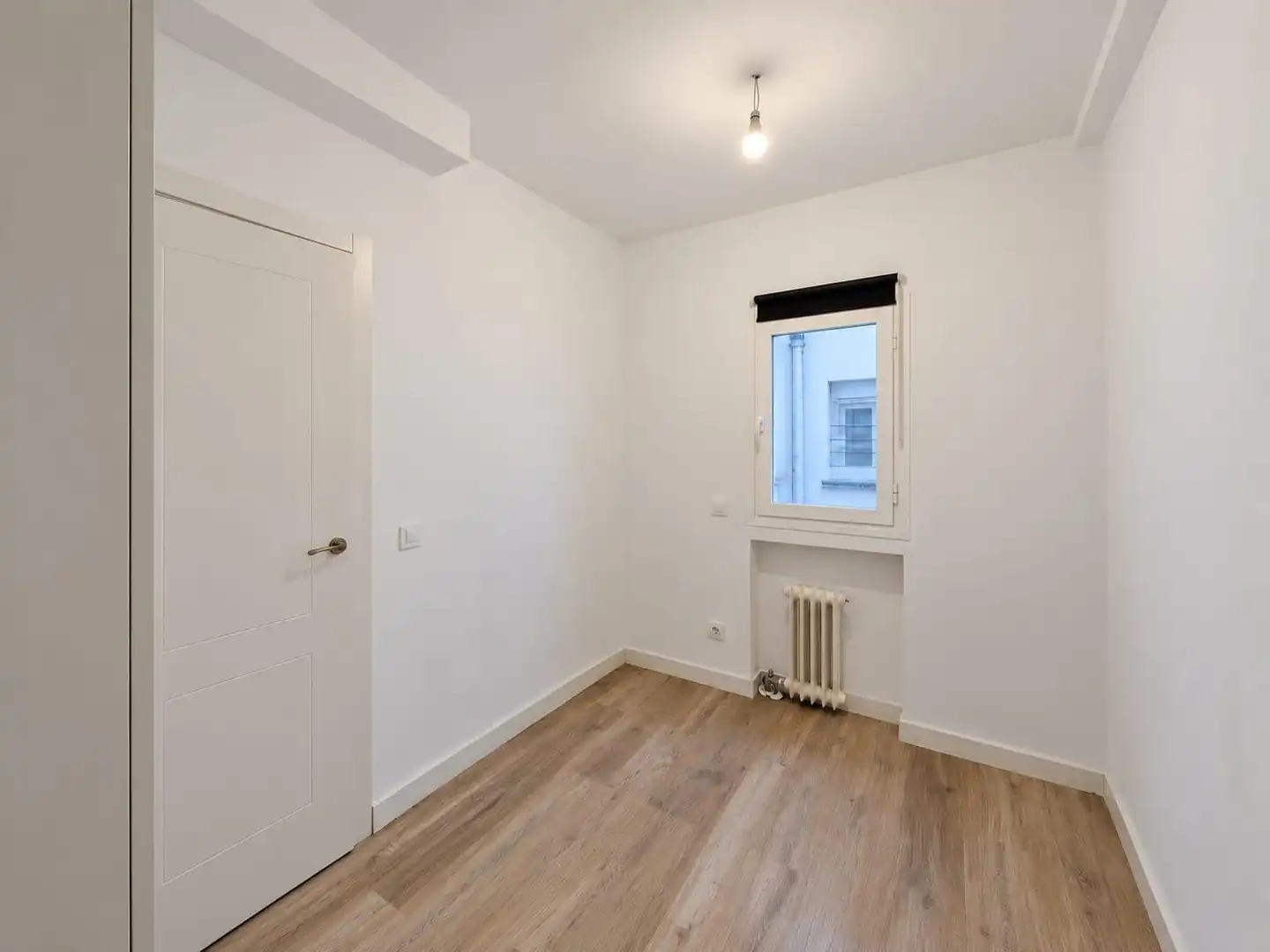 Schlafzimmer von Wohnung zum Verkauf in Madrid mit Klimaanlage, Heizung und Terrasse