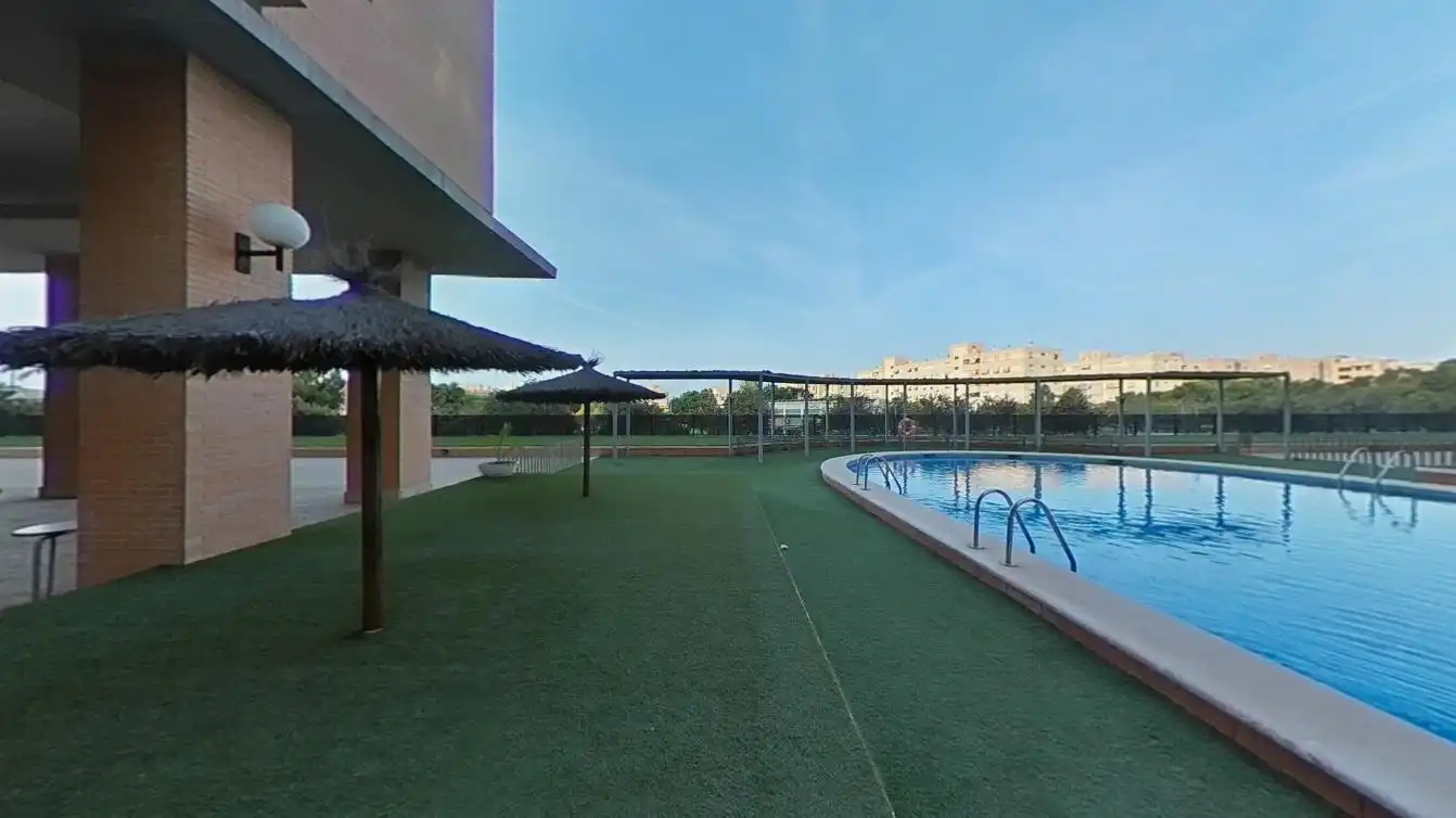 Piscina de Pis en venda en Alicante / Alacant amb Piscina
