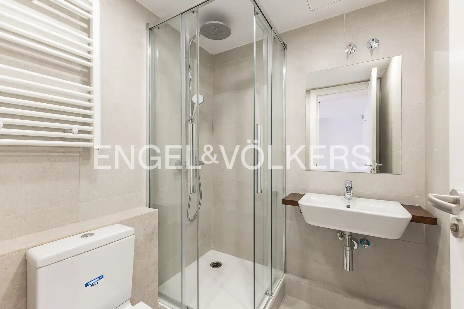 Baño de Dúplex en venta en Barcelona con Aire acondicionado, Calefacción y Jardín privado