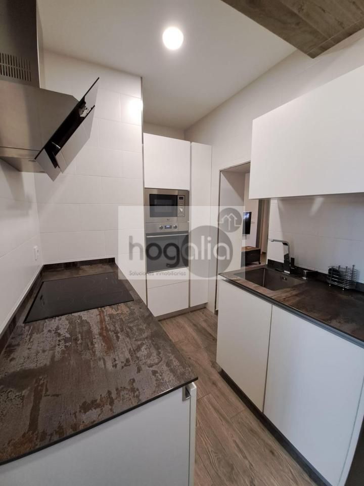 Kitchen of Planta baja to rent in  Sevilla Capital  with Air Conditioner, Storage room and Furnished