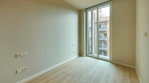 Foto 3 de Pis de lloguer a Carrer de València, 595, El Camp de l'Arpa del Clot, Barcelona