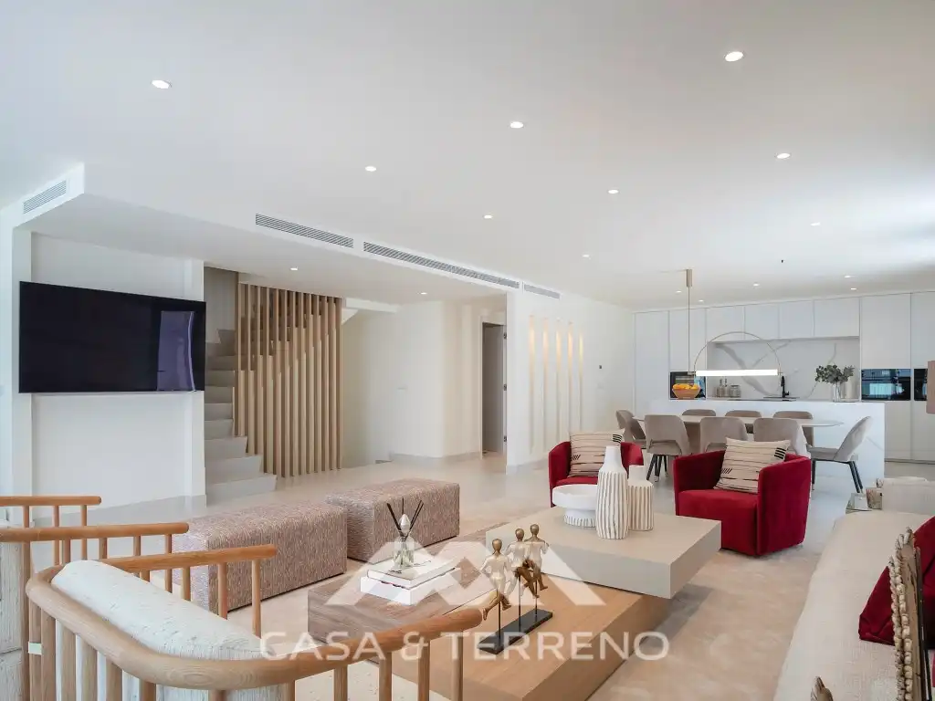 Sala de estar de Casa o chalet en venta en Almuñécar con Aire acondicionado, Calefacción y Piscina