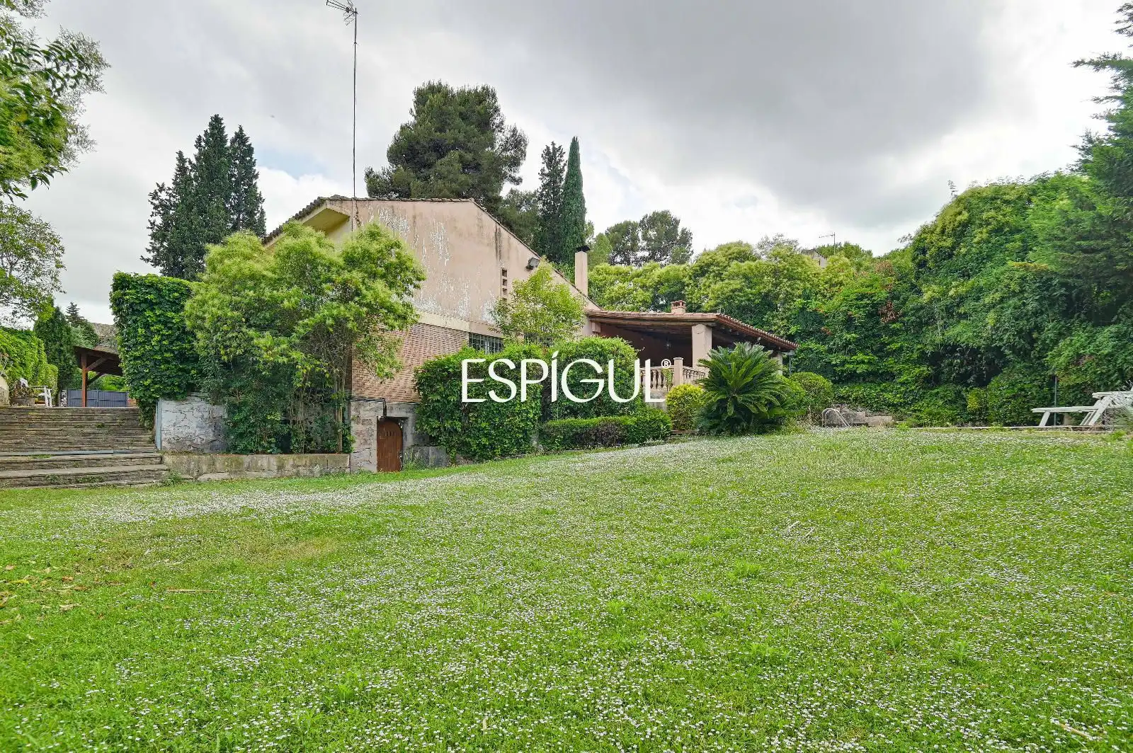 Garten von Haus oder Chalet zum Verkauf in Cerdanyola del Vallès mit Klimaanlage, Heizung und Terrasse