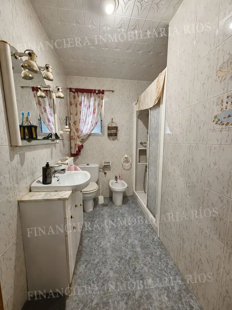 Bathroom of Flat for sale in Sevilla