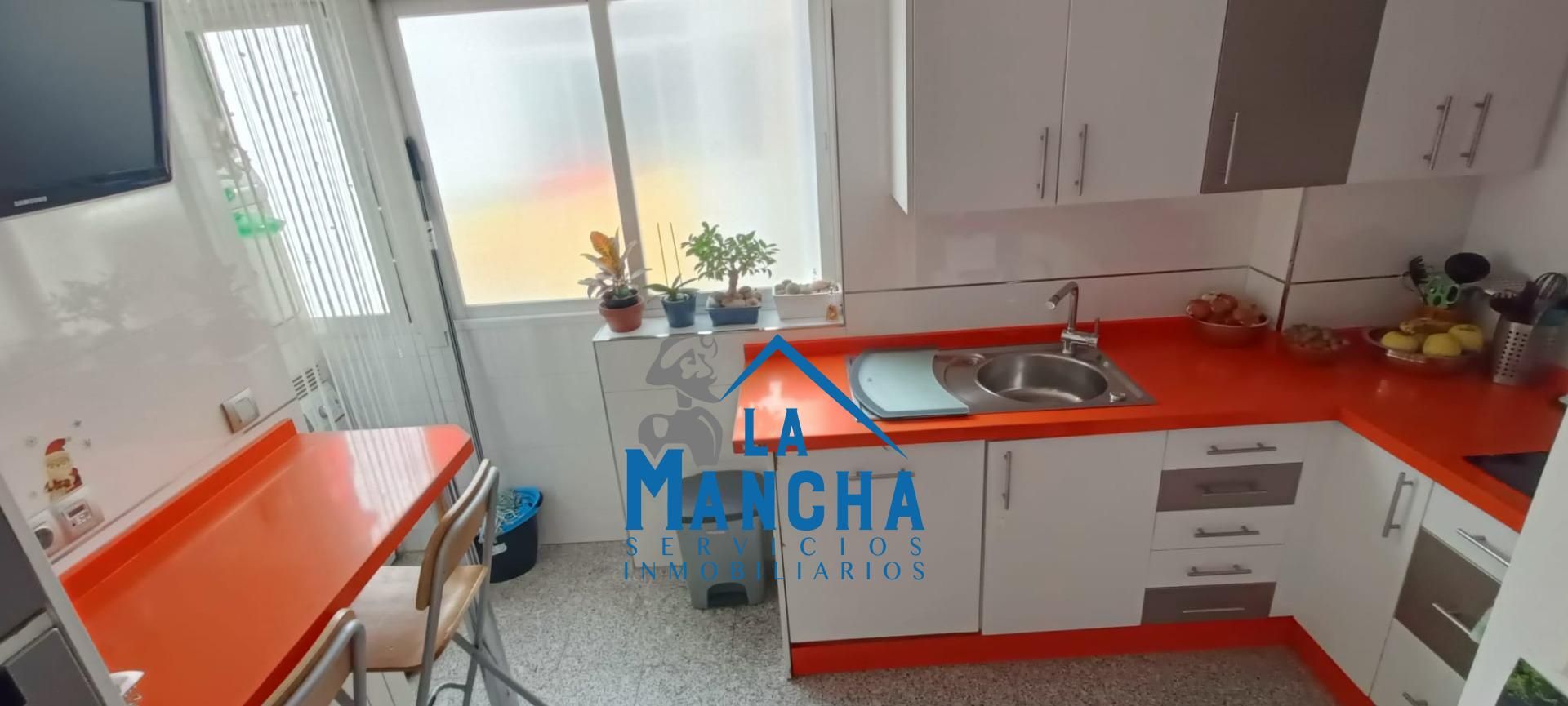 Kitchen of Flat for sale in  Albacete Capital  with Air Conditioner, Heating and Balcony