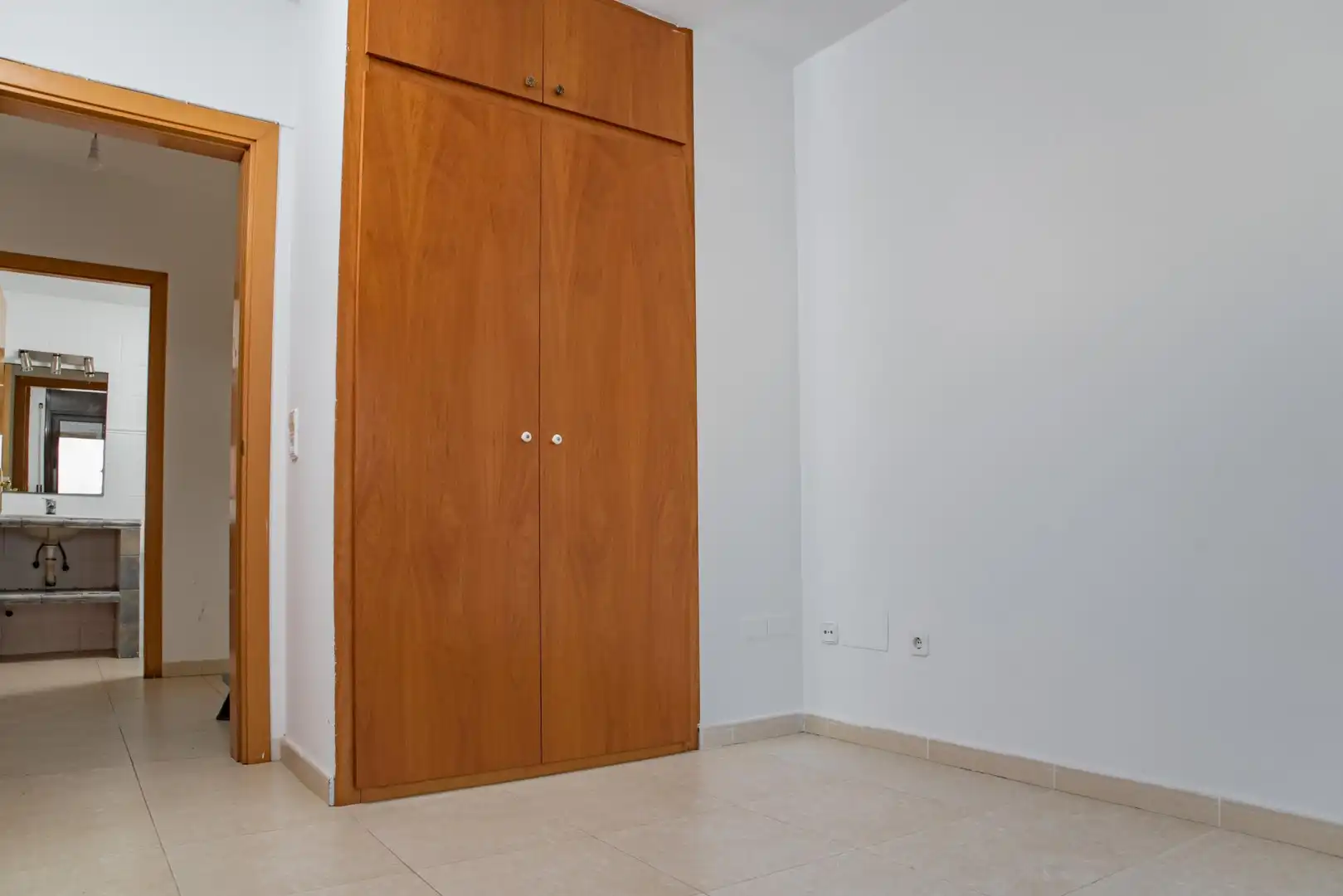 Villa con terrazza in vendita a Montgoda, imagen 22