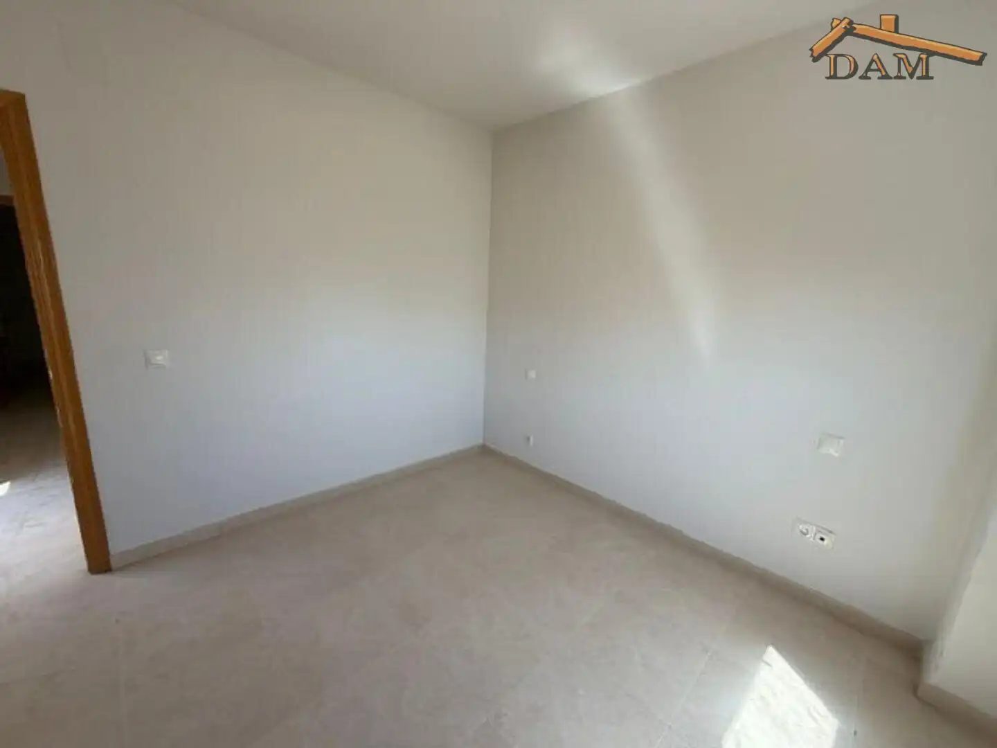 Habitación de Casa adosada en venta en Carmena