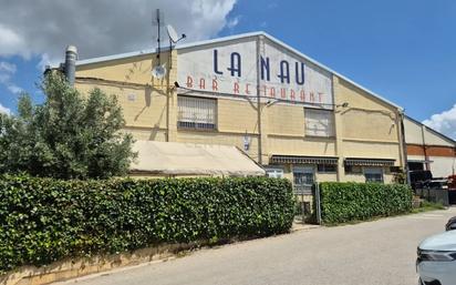 Vista exterior de Local en venda en Parets del Vallès