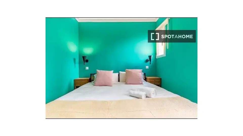 Bedroom of Flat for rent in Madrid  with Air Conditioner, Heating and Furnished