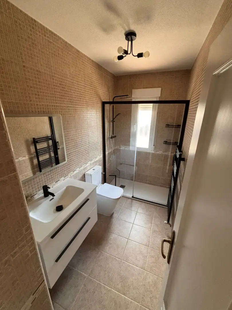 Baño de Casa o chalet de alquiler en Maello con Calefacción, Jardín privado y Amueblado