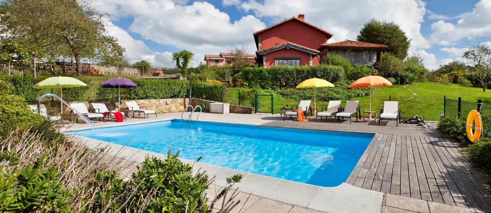 Piscina de Casa o chalet en venta en Nava con Calefacción, Jardín privado y Parquet