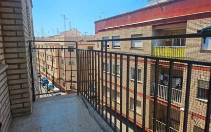 Exterior view of Flat for sale in Vila-real  with Storage room, Furnished and Oven