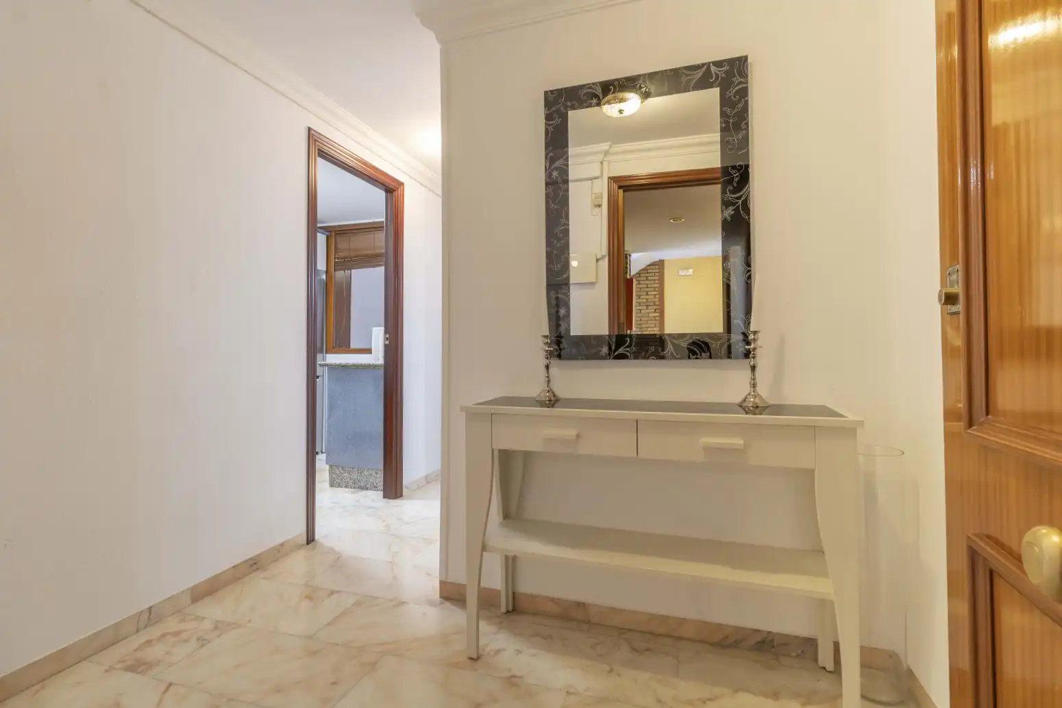 Flat with lift for sale in Triana
