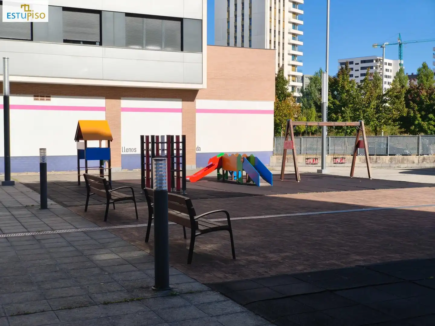 Vista exterior de Piso en venta en Vitoria - Gasteiz con Calefacción, Jardín privado y Terraza