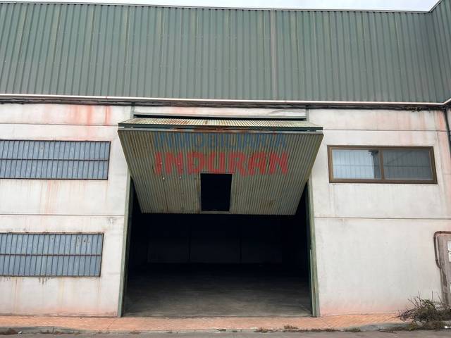 Nave industrial en Venta en N/A en Casatejada