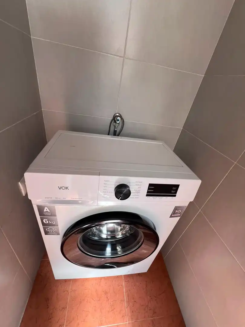 Bany de Apartament de lloguer en Almería amb Aire condicionat i Moblat
