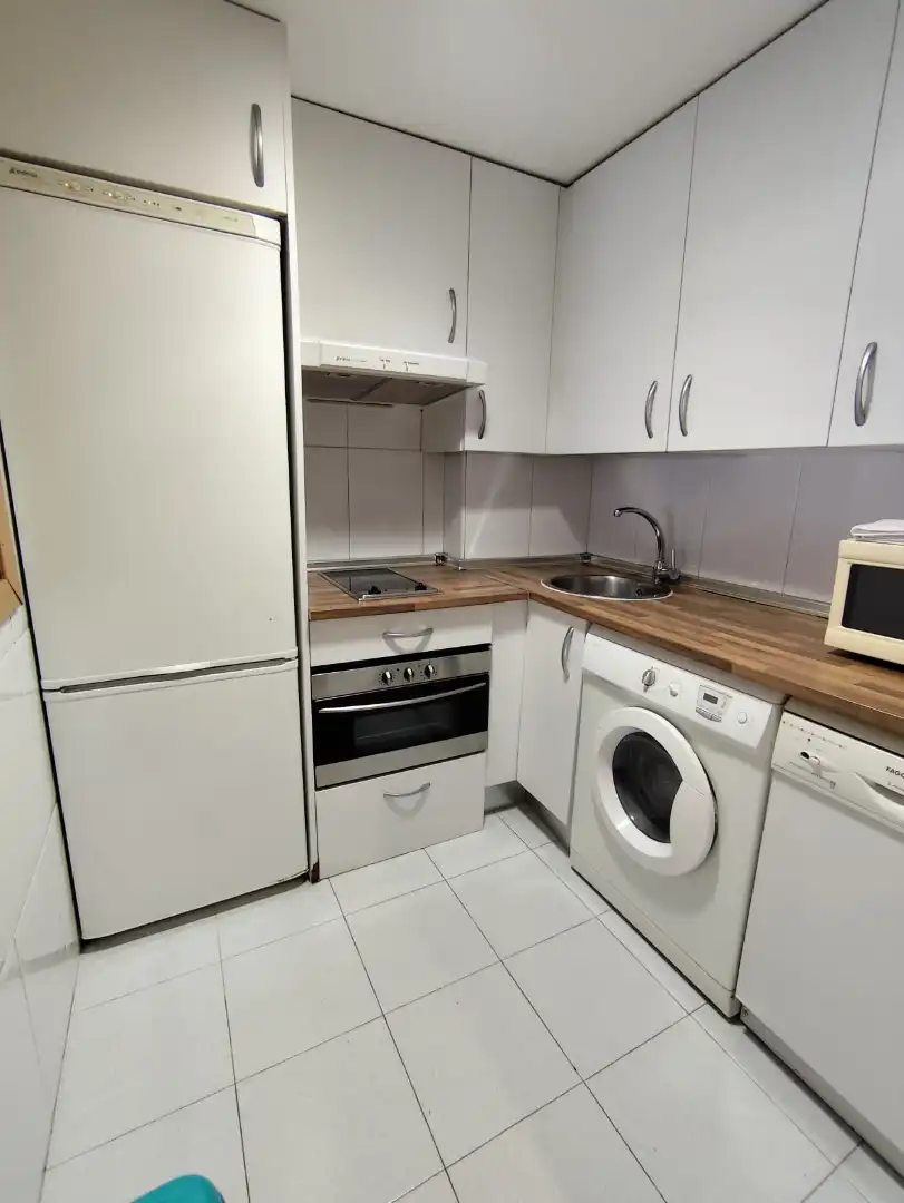 Cocina de Apartamento de alquiler en Madrid con Aire acondicionado, Calefacción y Parquet