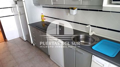 Foto 4 de Piso en venta en Avenida Alcalde Antonio García de Quirós, Bahia Luz - La Forestal, Rota