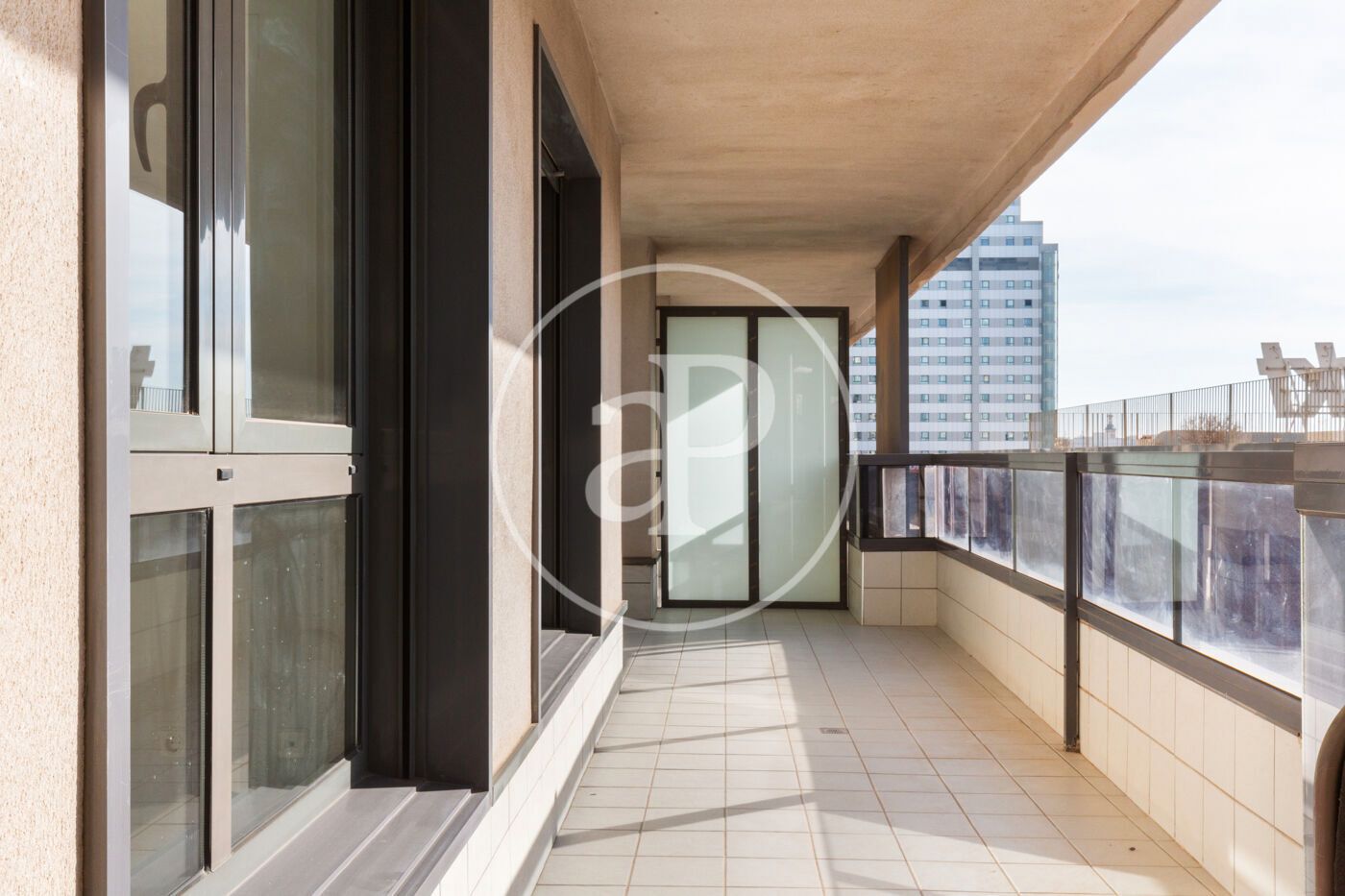 Terrassa de Pis de lloguer en  Valencia Capital amb Aire condicionat, Calefacció i Jardí privat