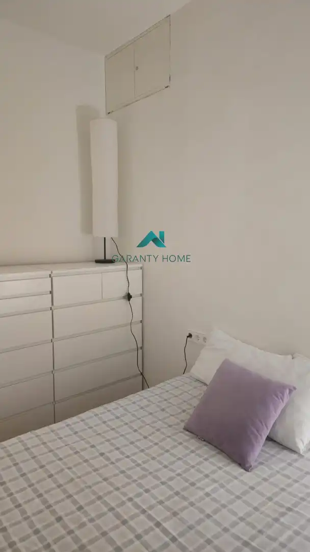 Habitación de Piso de alquiler en Madrid con Calefacción y Amueblado