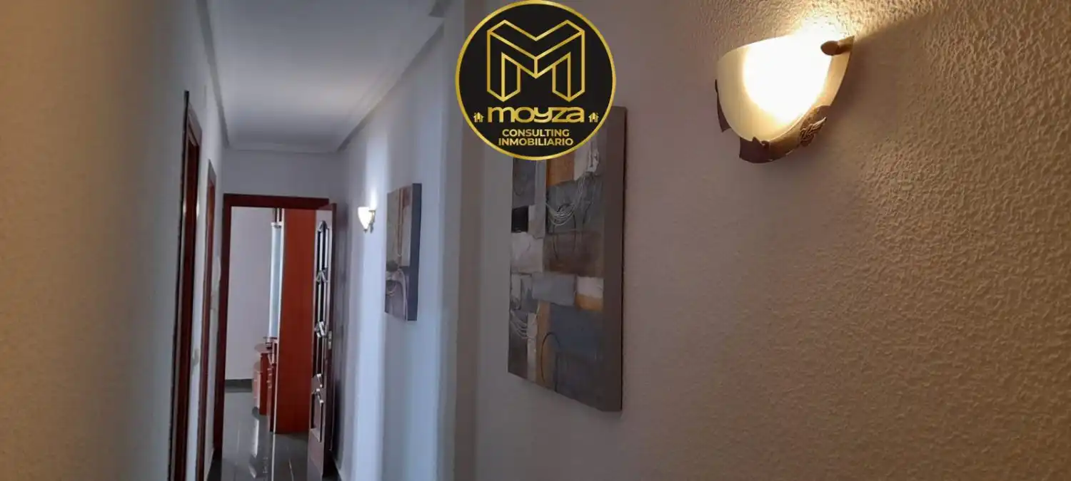 Ático de alquiler en Jaén con Aire acondicionado, Calefacción y Terraza