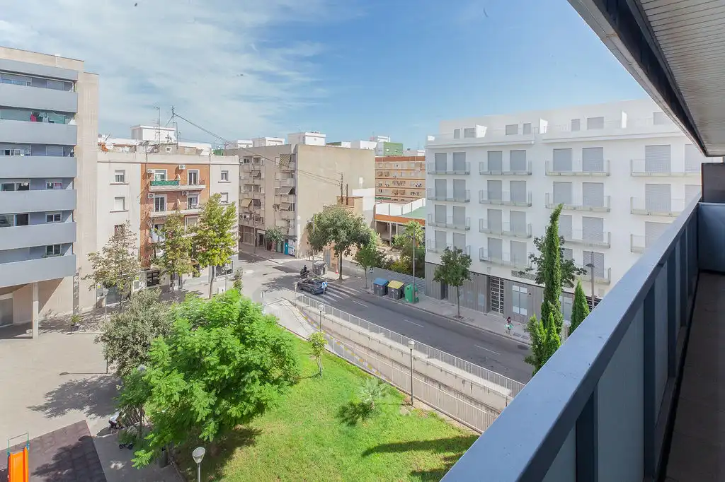Piso con ascensor en venta en C/ Plus Ultra - Conjunto Res Grupo Simancas -, imagen 18