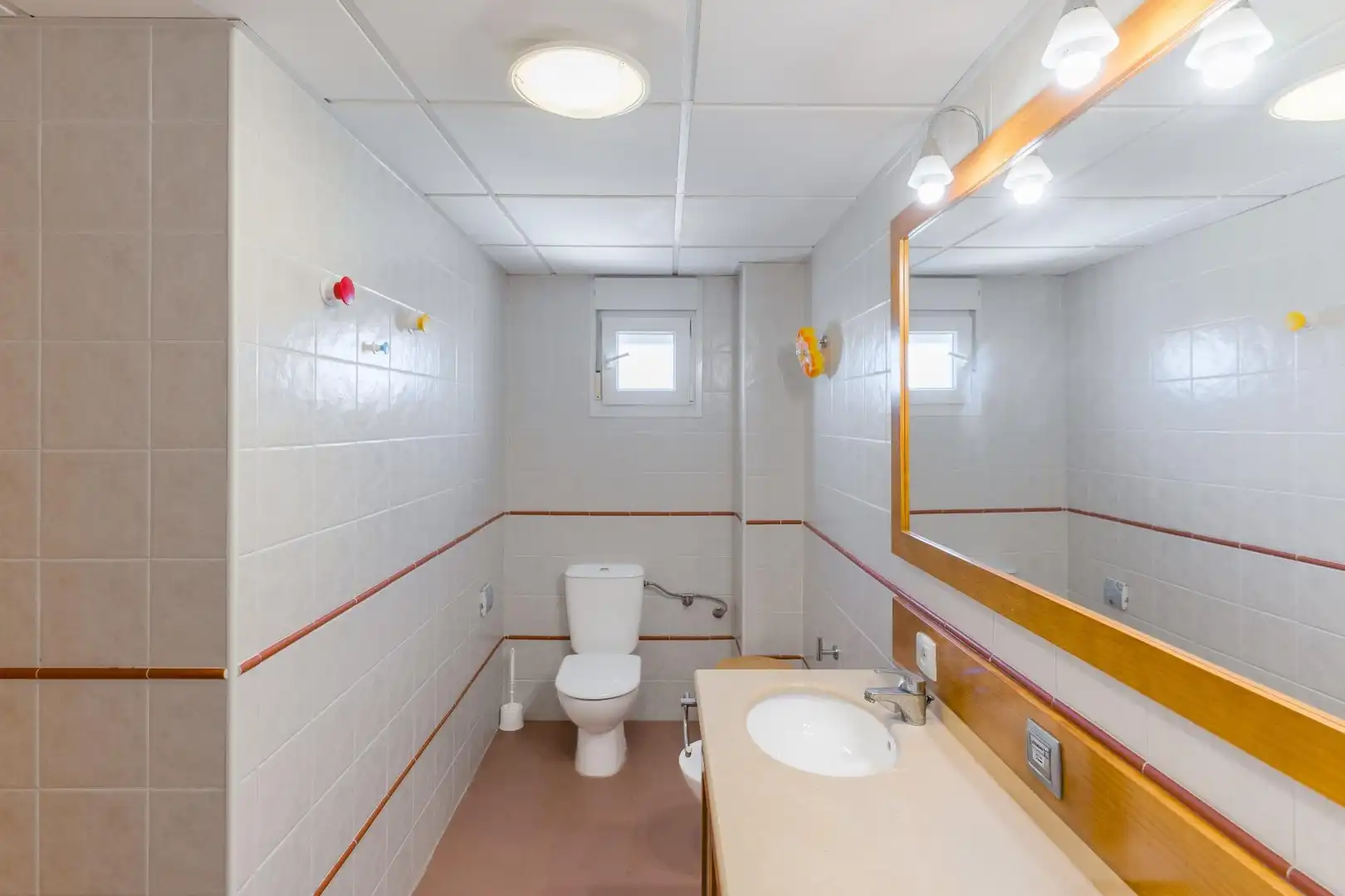 Baño de Ático en venta en El Ejido con Aire acondicionado, Calefacción y Jardín privado
