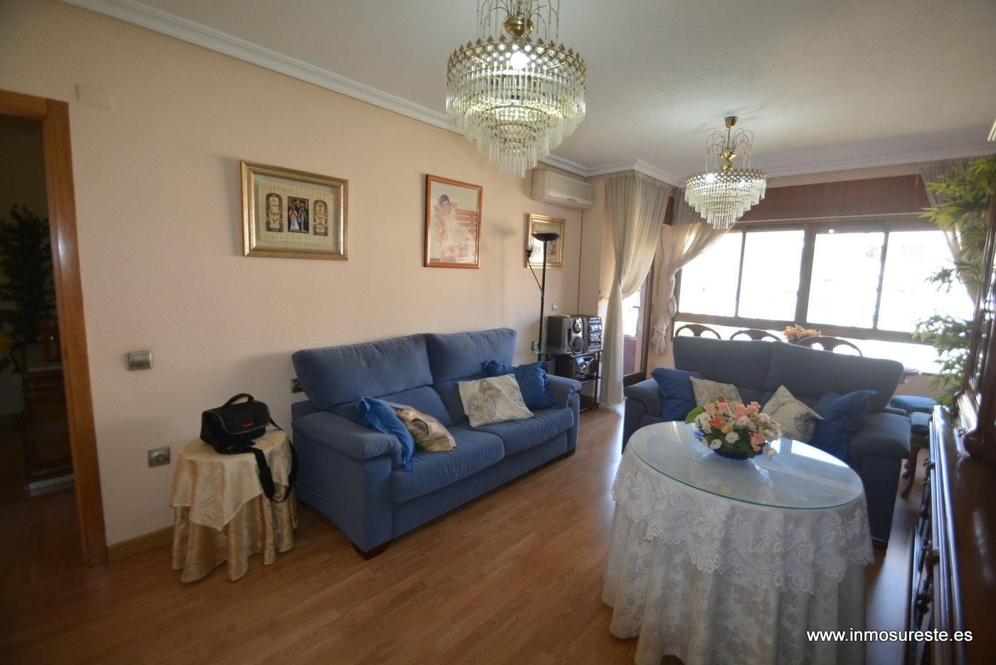 Sala d'estar de Pis en venda en Orihuela amb Aire condicionat, Jardí privat i Balcó