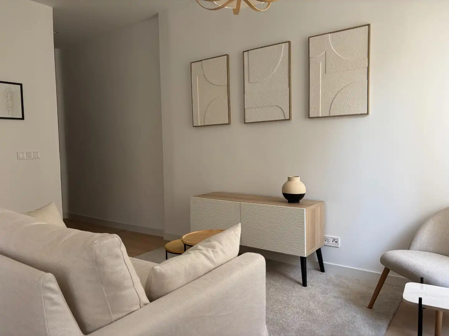 Living room of Flat for rent in Madrid  with Air Conditioner, Heating and Furnished