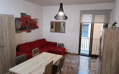 Sala d'estar de Apartament de lloguer en  Granada Capital amb Aire condicionat i Balcó