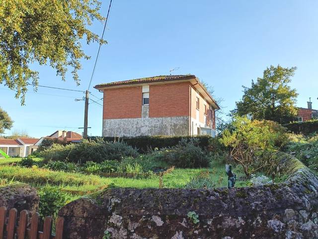 Casa-chalet en Venta en Celorio - Poó - Parres