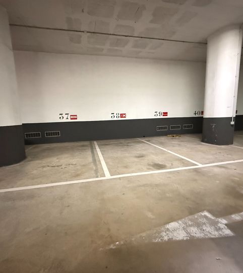 Photo 2 of Garage for rent in Avinguda de Francesc Macià, 60, Creu Alta, Sabadell