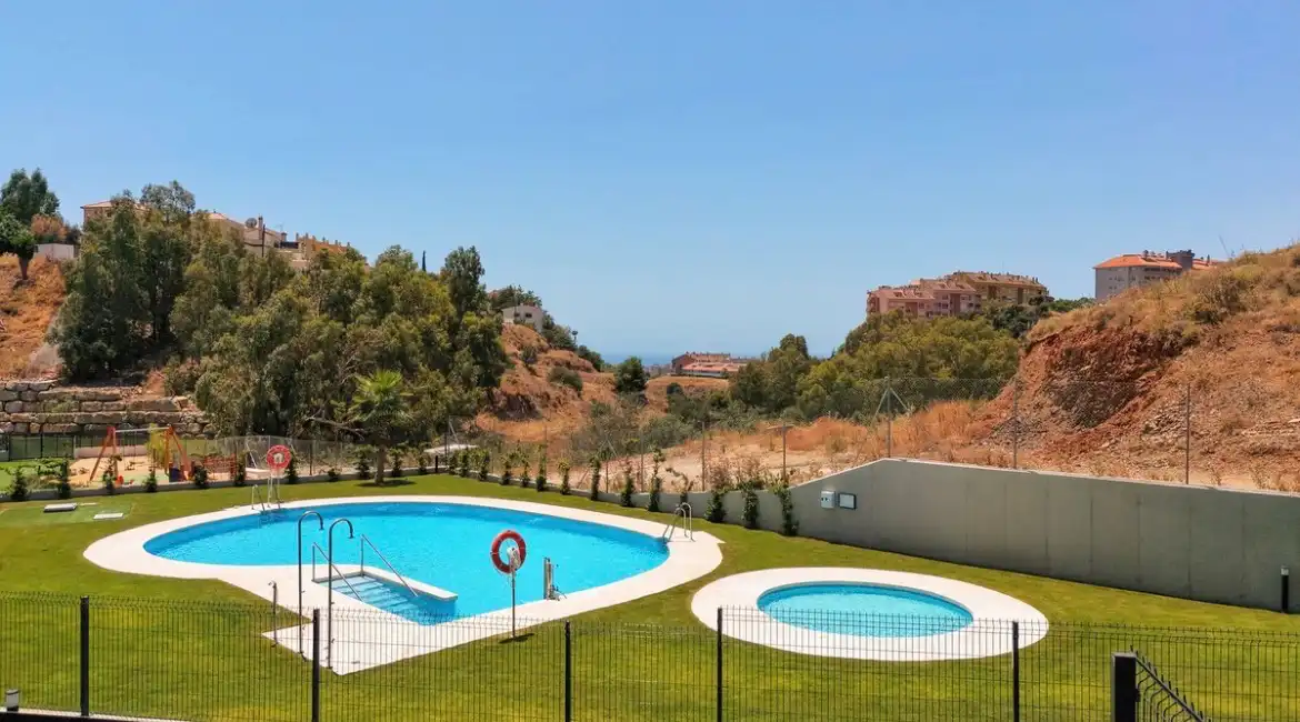 Apartment mit Pool zum Verkauf in Torreblanca del Sol