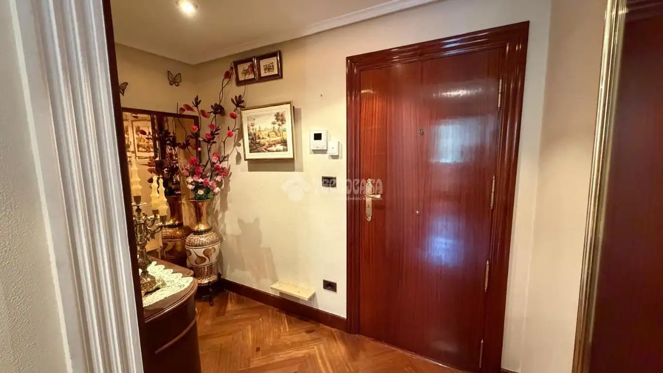 Piso en venta en Bilbao  con Calefacción y Amueblado