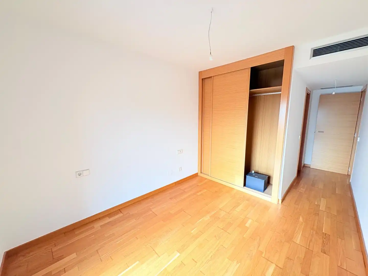 Habitación de Piso en venta en Ponferrada con Aire acondicionado, Trastero y Alarma