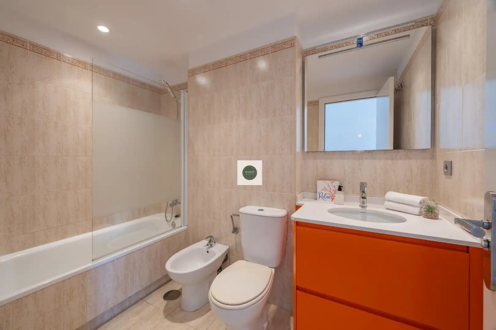Baño de Piso en venta en A Coruña Capital  con Calefacción y Trastero
