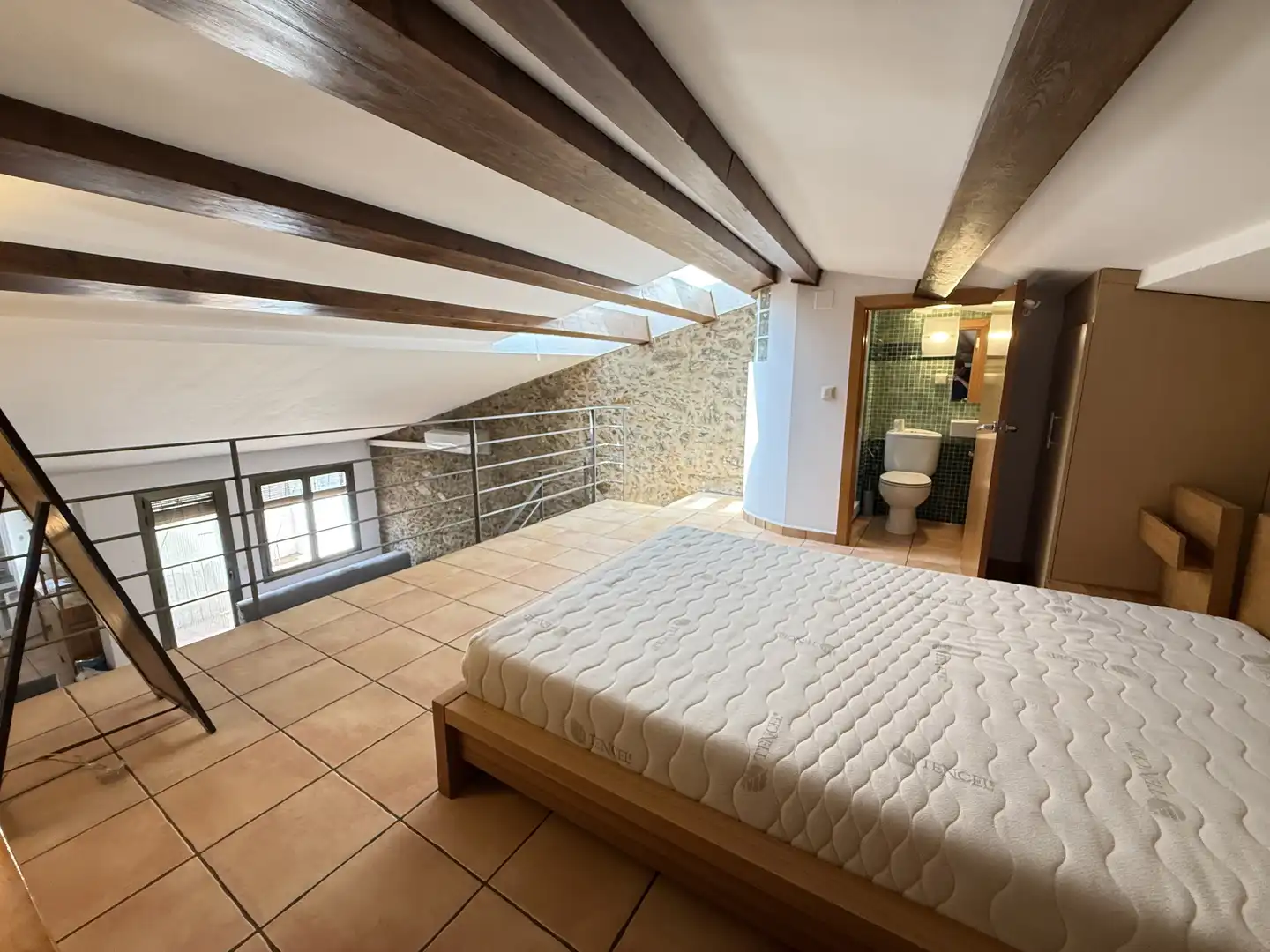 Schlafzimmer von Wohnung zur Miete in Roses mit Klimaanlage, Möbliert und Ofen