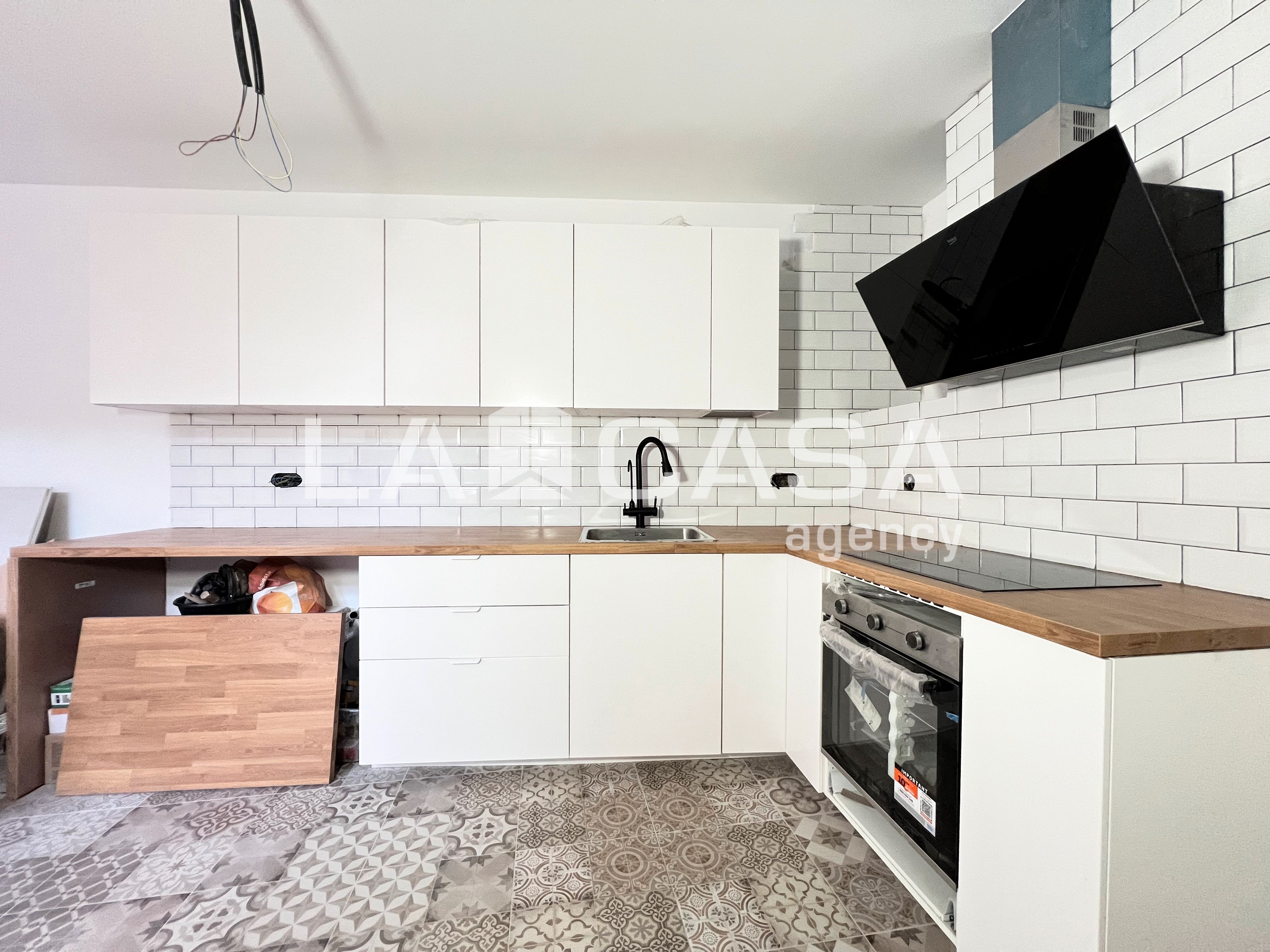 Kitchen of Duplex for sale in Badalona