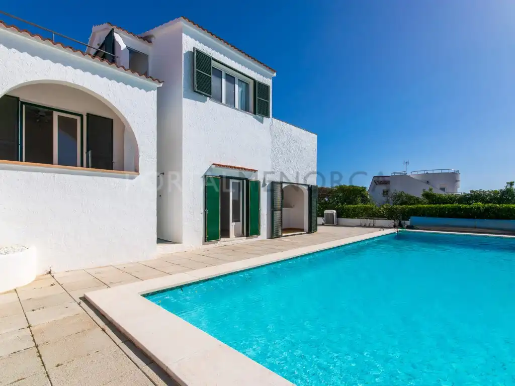 Vista exterior de Casa o xalet en venda en Sant Lluís amb Terrassa i Piscina
