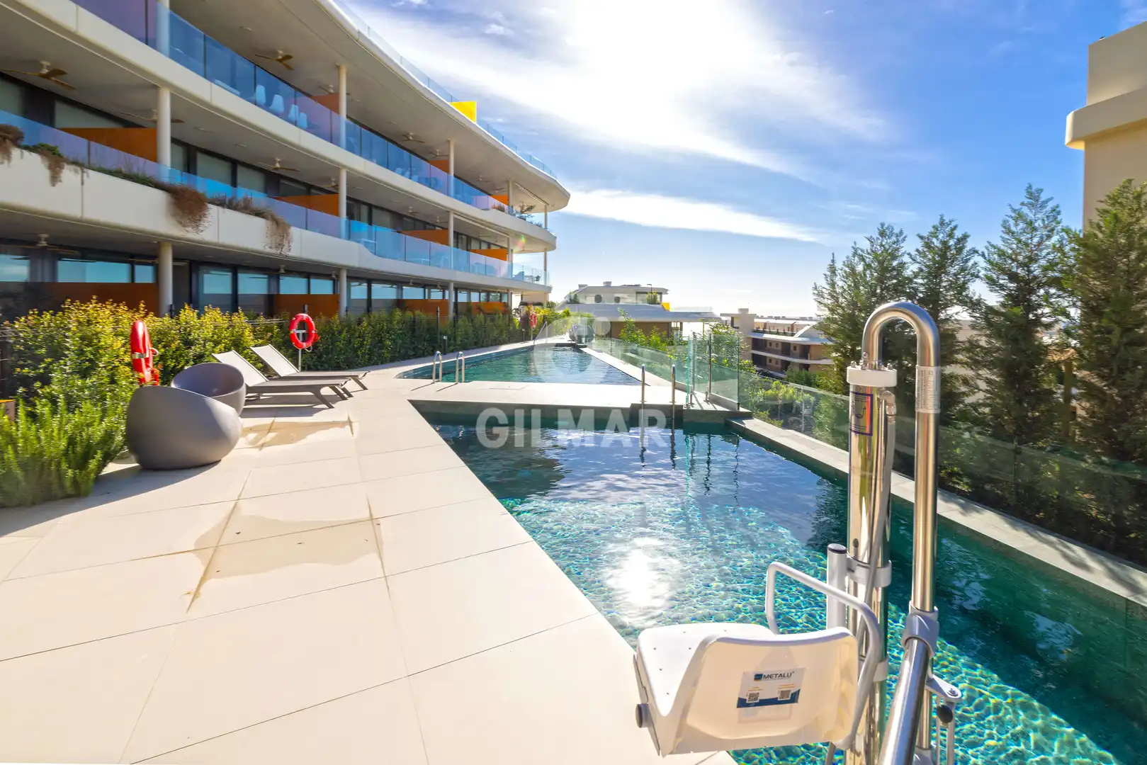 Schwimmbecken von Wohnungen zum Verkauf in Fuengirola mit Heizung, Privatgarten und Abstellraum