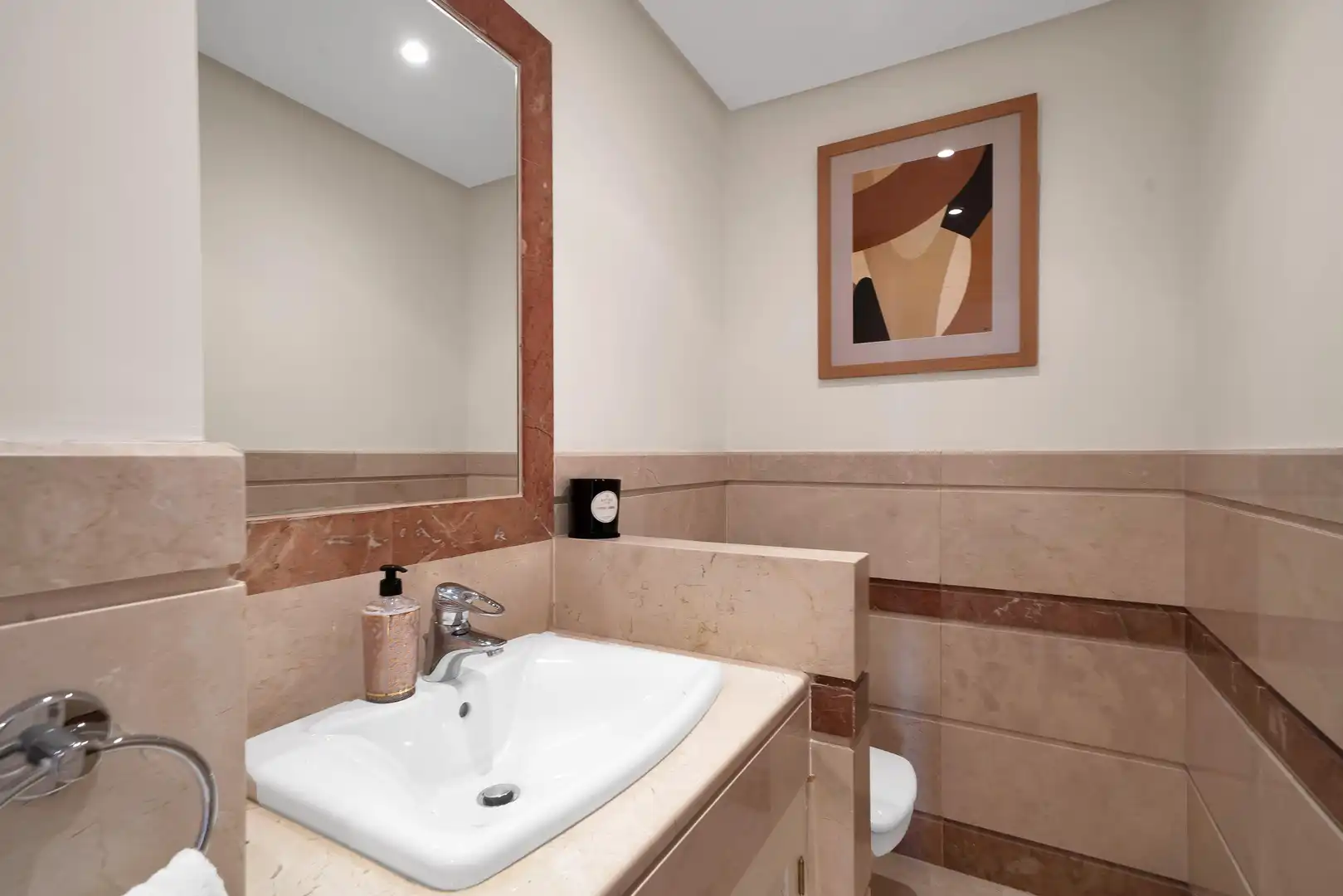 Bany de Apartament en venda en Marbella amb Aire condicionat, Calefacció i Jardí privat