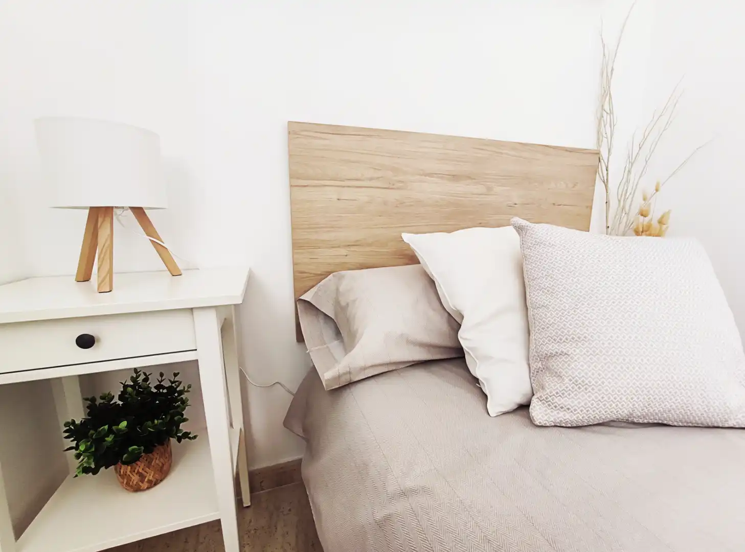 Habitación de Piso de alquiler en Terrassa con Amueblado, Horno y Lavadora