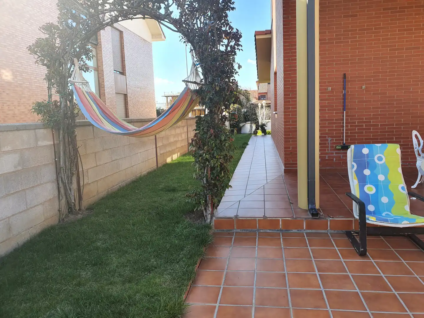Jardí de Casa o xalet en venda en León Capital  amb Calefacció, Jardí privat i Forn