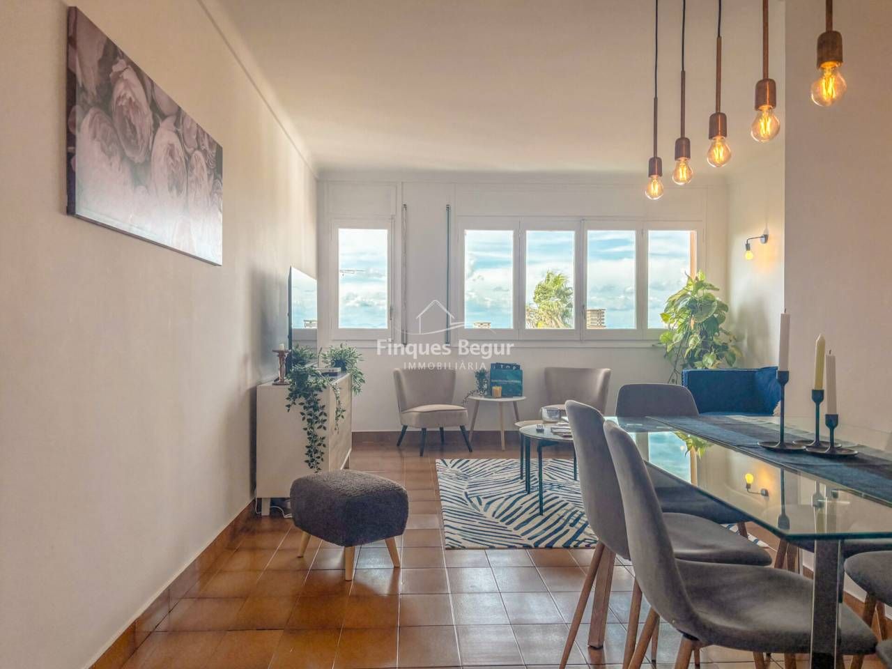 Sala d'estar de Apartament en venda en Begur amb Calefacció, Terrassa i Moblat