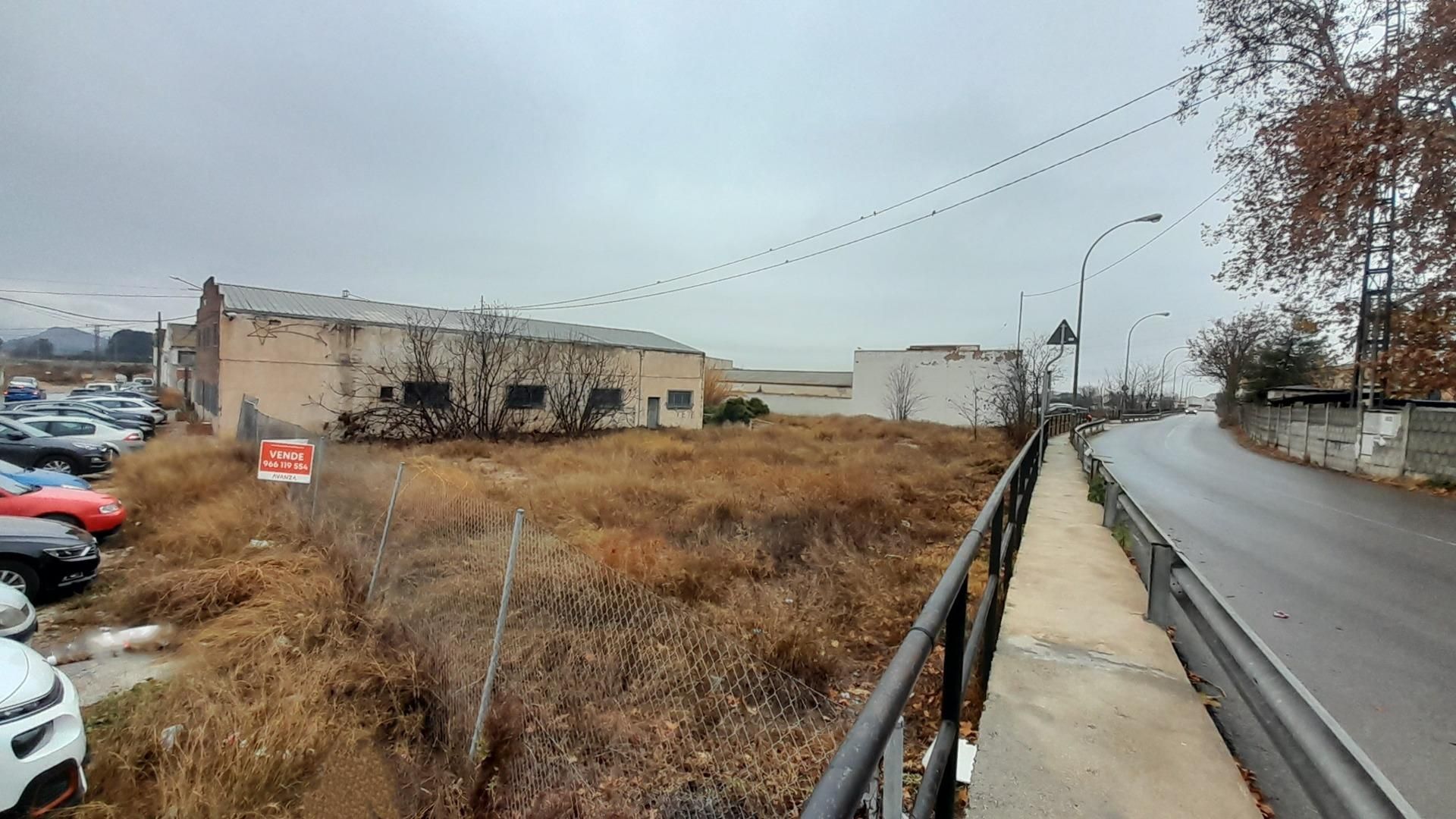 Terreno industrial en venta en Villena