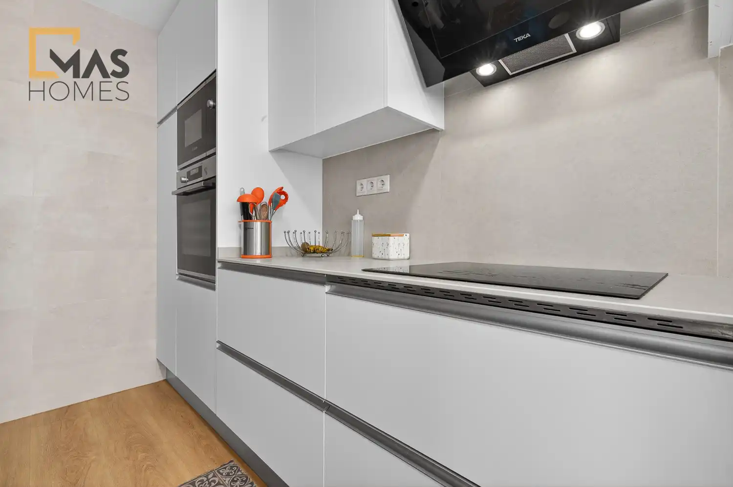 Küche von Wohnung zum Verkauf in Sabadell mit Klimaanlage, Heizung und Terrasse