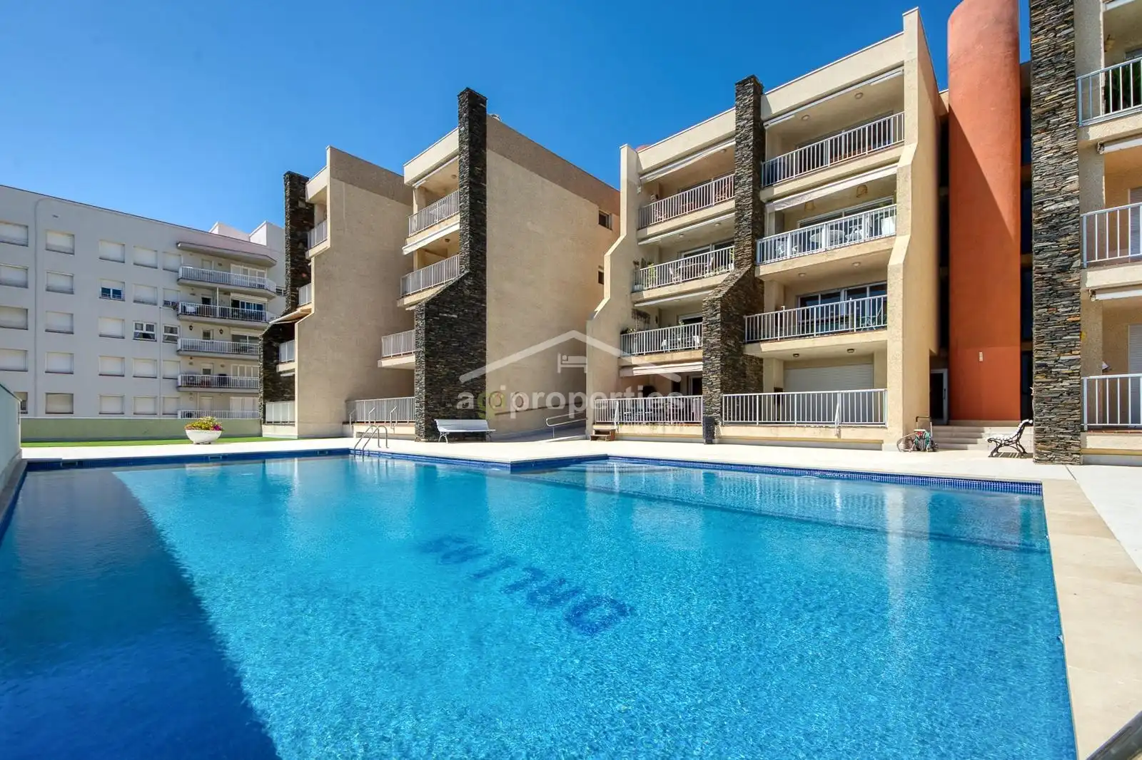 Apartamento con piscina en venta en carretera de canyelles 16 Bl.1 Pl.3 Pt.3 16, imagen 5