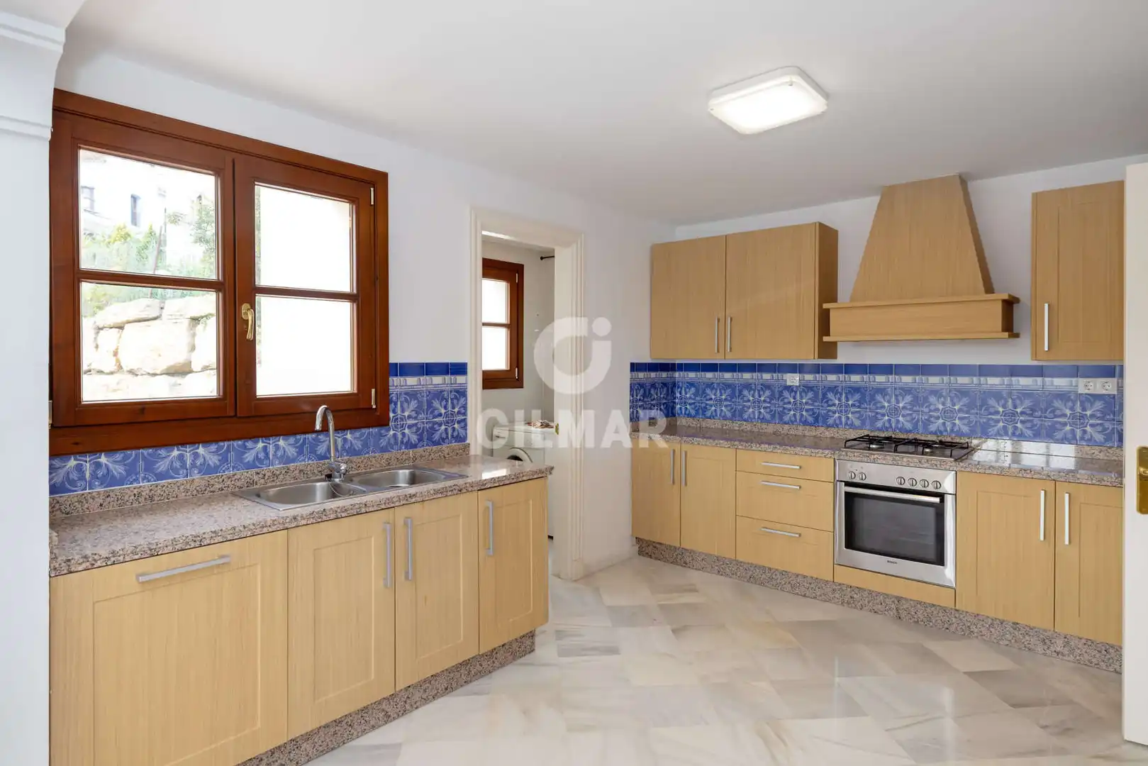Cocina de Casa adosada en venta en Benahavís con Calefacción y Piscina