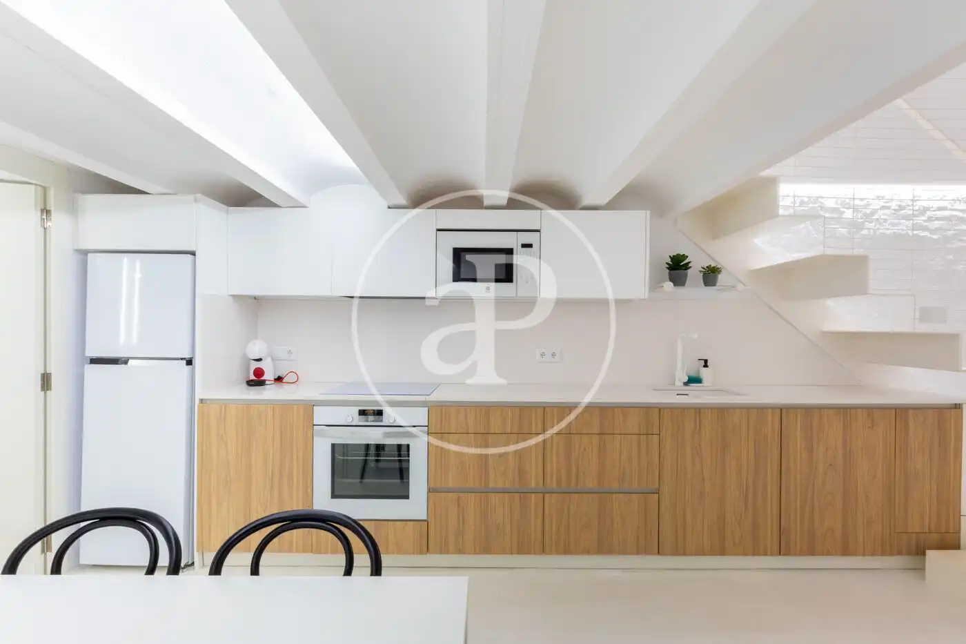Cuina de Loft de lloguer en Valencia amb Aire condicionat, Calefacció i Moblat