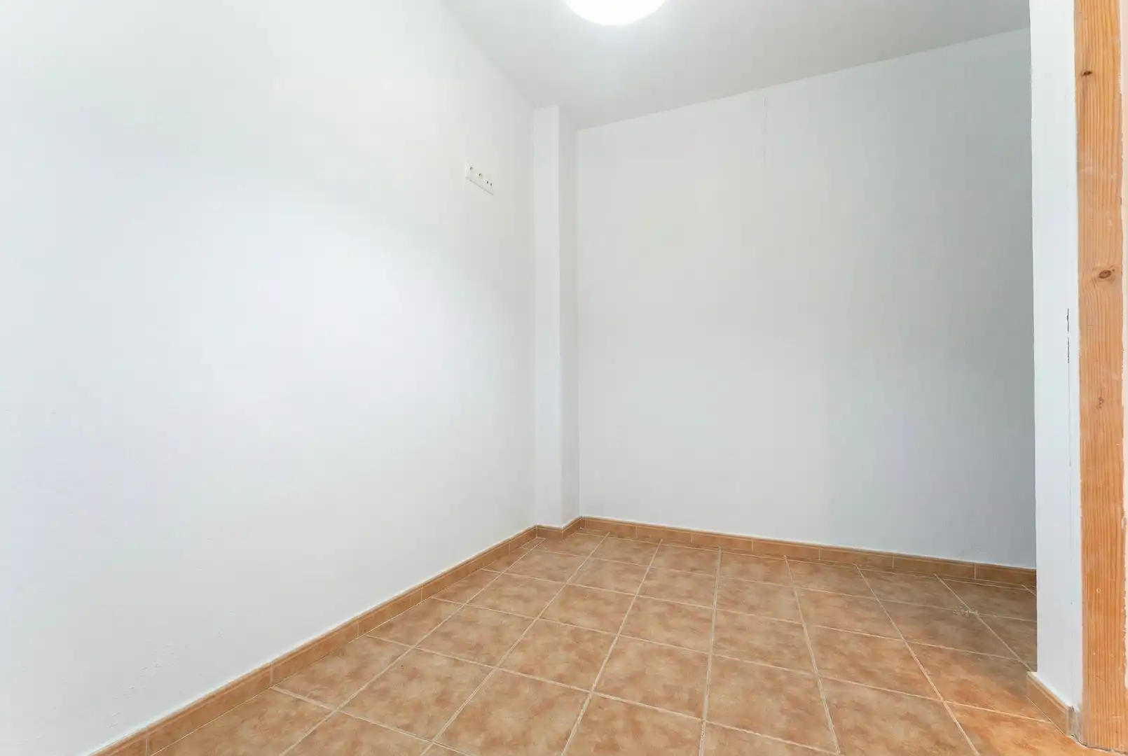 Schlafzimmer von Einfamilien-Reihenhaus zum Verkauf in Sayalonga mit Terrasse und Balkon